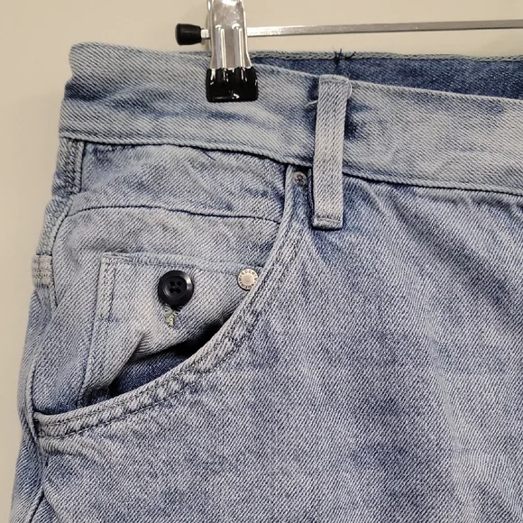 Denim &Denim Light Blue Jeans with Button Accent - Picture 4 of 14